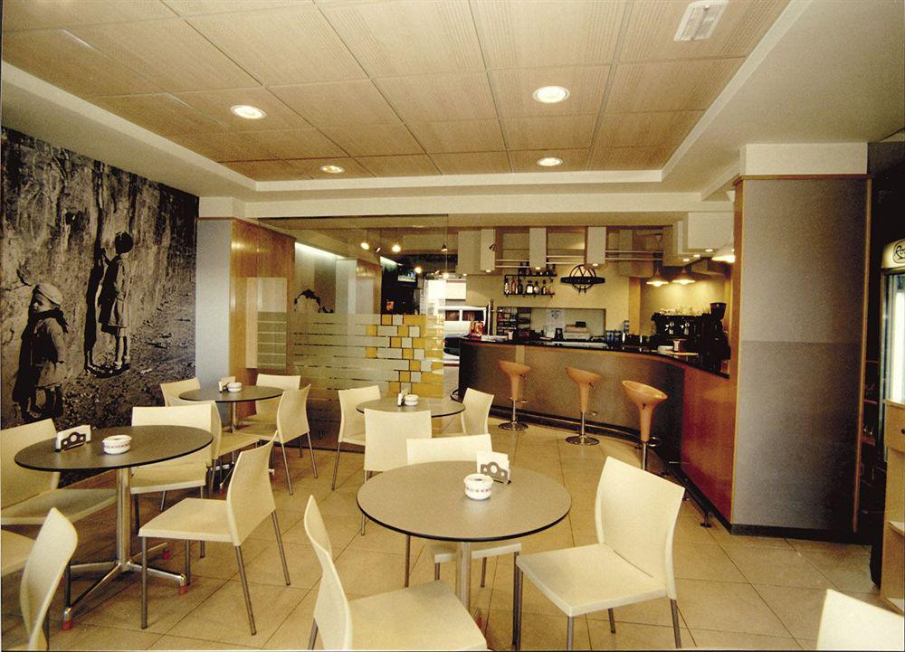 Hotel Metropol By Carris Lugo Restaurant foto